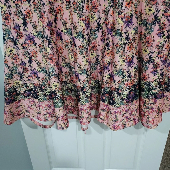 Gabby Skye Pink Floral Sleeveless Scuba Dress in Size 22W (WIDE) - Picture 11 of 12